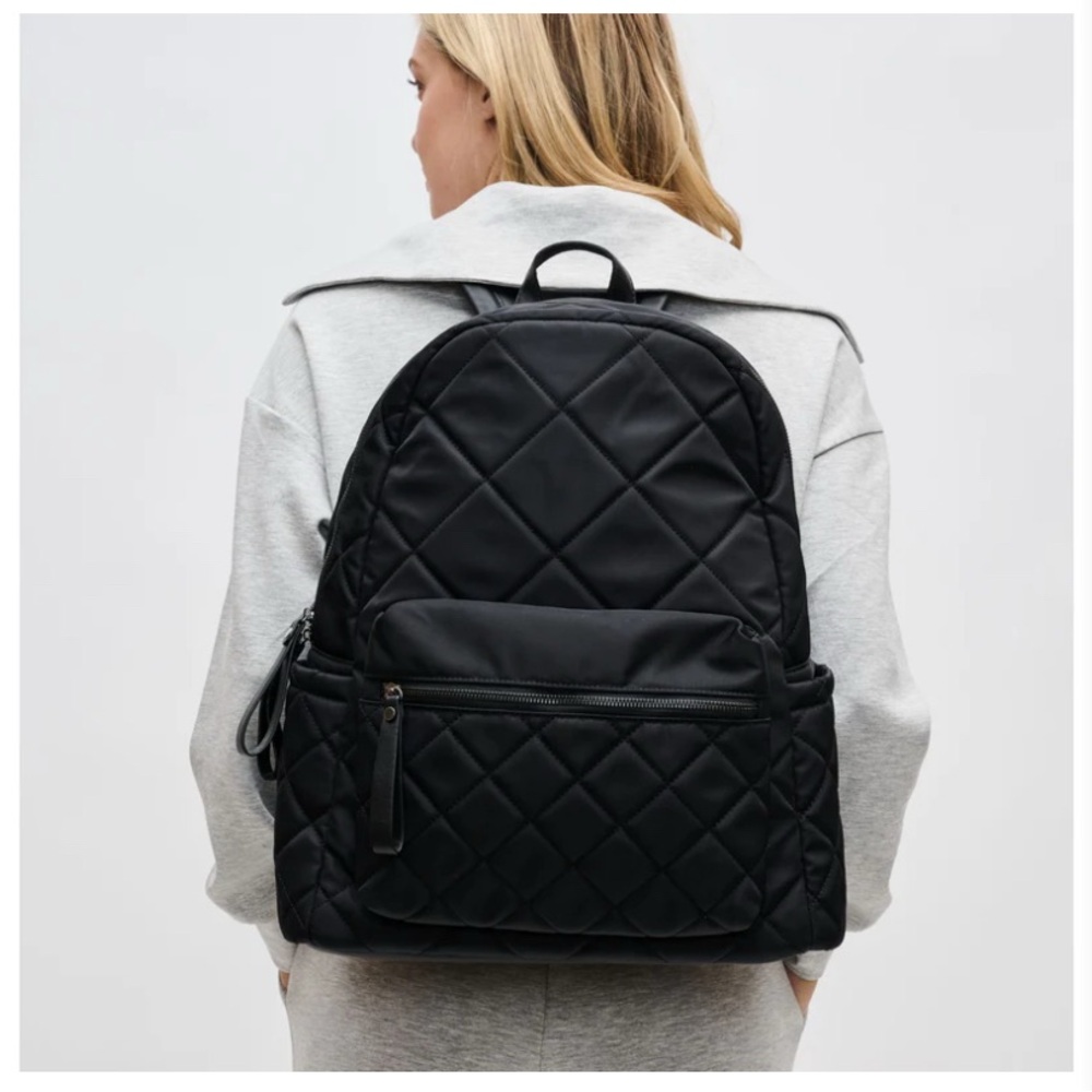 Sol & Selene motivator backpack in black. Like new! With inner laptop holder.